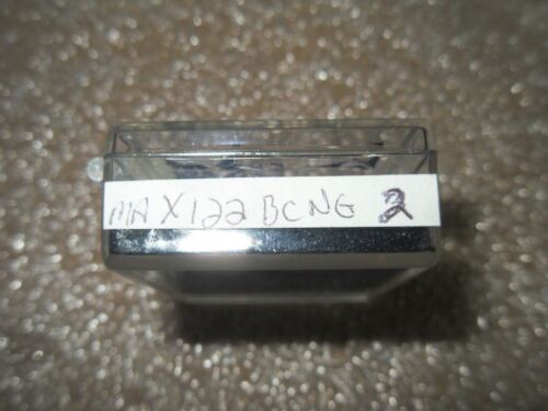 1 LOT OF 2 MAXIM MAX122BCNG ANALOG TO DIGITAL CONVERTERS