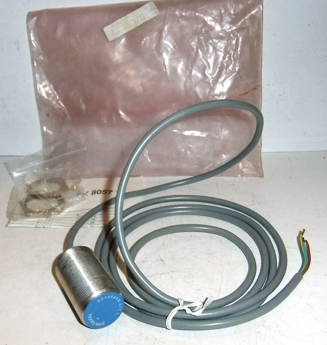 Honeywell 923AA4XM-A7T-L Proximity Switch