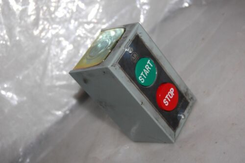 Allen-Bradley 800S-2SAK PUSH BUTTON STATION