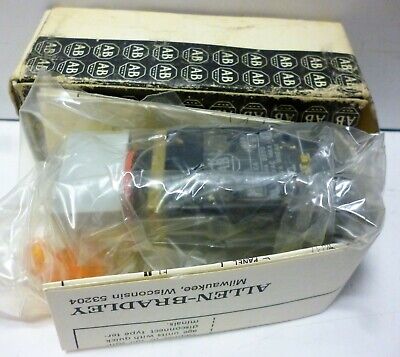 Allen-Bradley 800MS24NX2Q Selector Switch