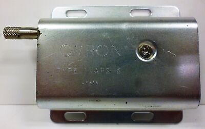 Omron 1VAP2-6 V-15-1B6 Safety Door Interlock Switch