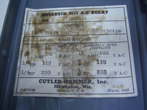 Cutler-Hammer 9575-H711B Relay 220 V 10A 220VAC 1/4 HP in Enclosure