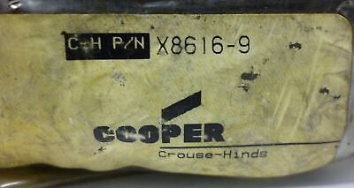 Cooper X8616-9 Shorting Plug with Chain