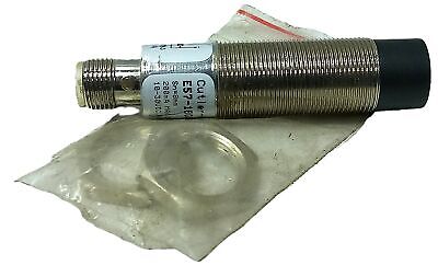 Cutler-Hammer E57-18GU08-GDB 10-30 V DC Proximity Sensor
