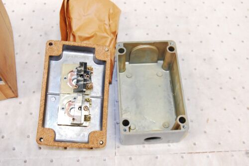 Square D KY20 Push Button Control
