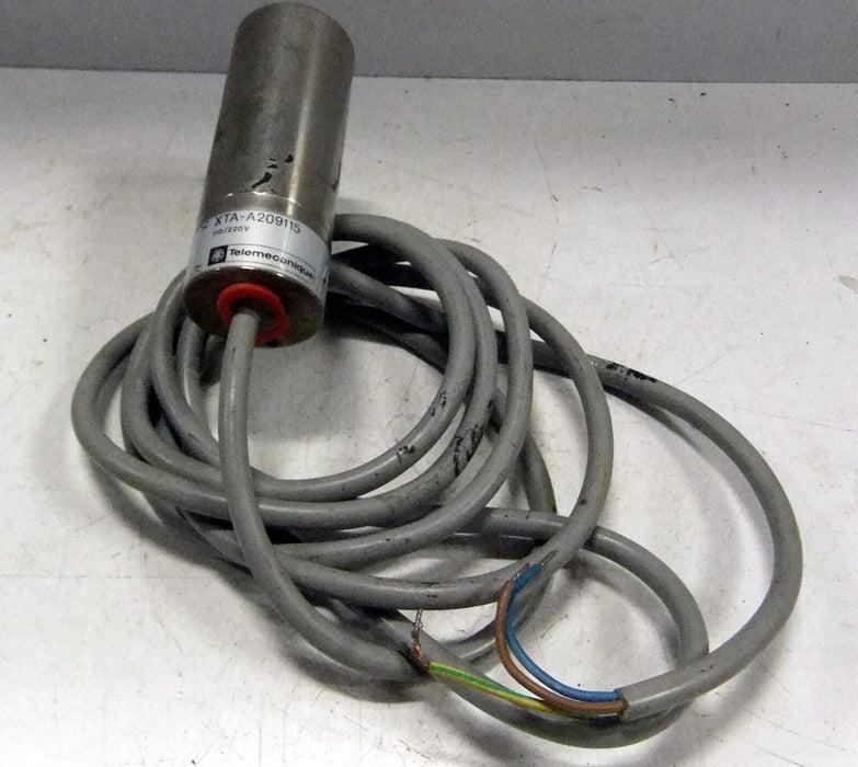 Telemecanique XTA-A209115 Proximity Switch