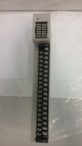 OMRON C500-OD218 OUTPUT MODULE