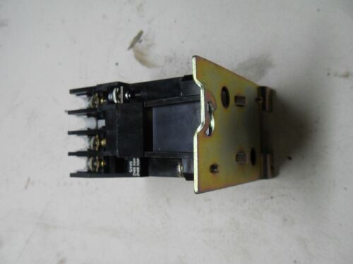 Allen-Bradley 500L-Tob93 AC Contactor