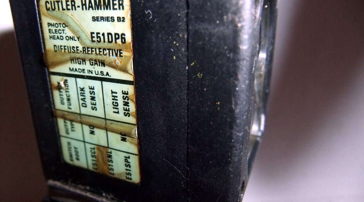 Cutler-Hammer E51SCL Limit Switch with E51DP6 Photoelectric Sensor