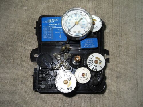 1 JOHNSON CONTROLS T-9002-1 FLUIDIC RECEIVER CONTROLLER