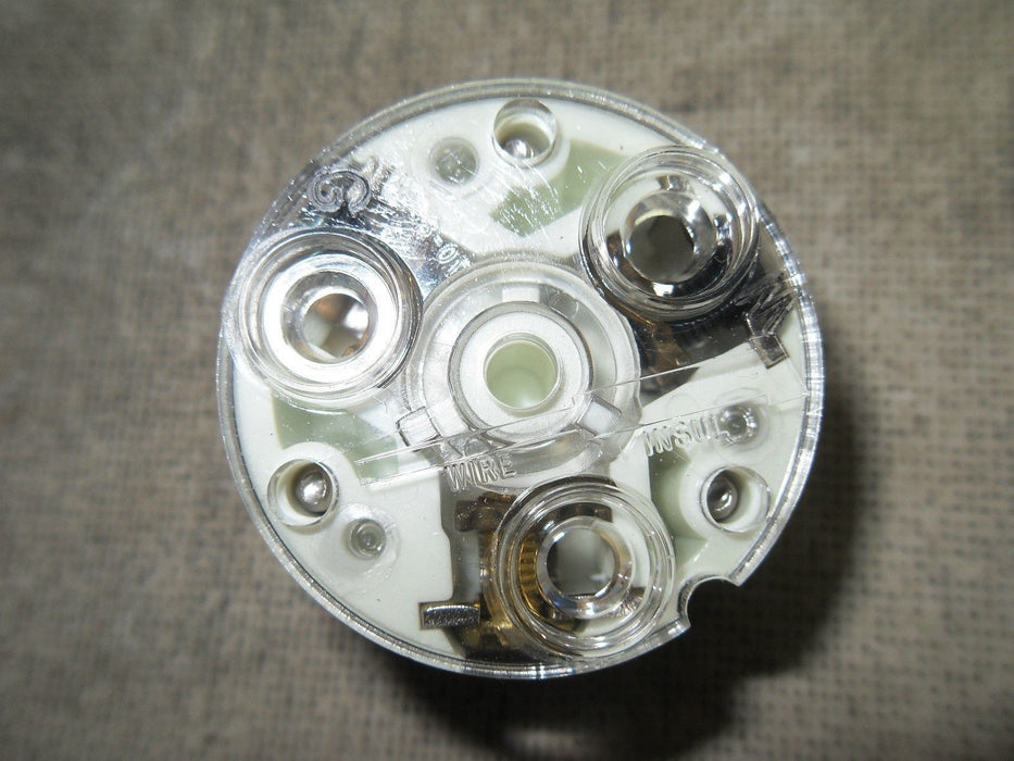 Daniel Woodhead 26T49YL Hi-Amp Turnex L7-20 Plug