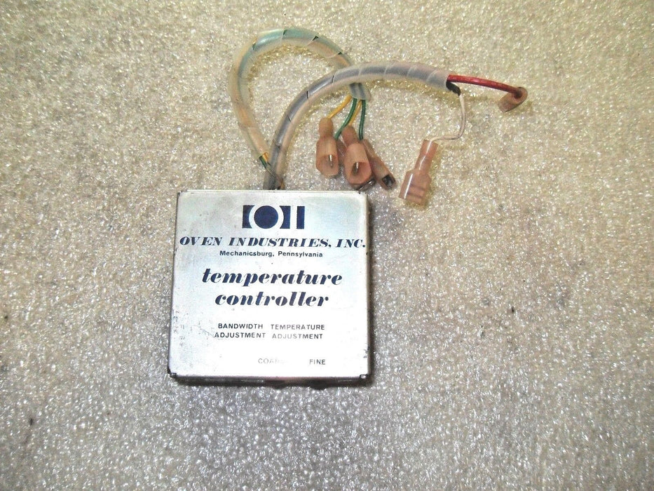 1 OVEN INDUSTRIES 5CX 152A TEMPERATURE CONTROLLER