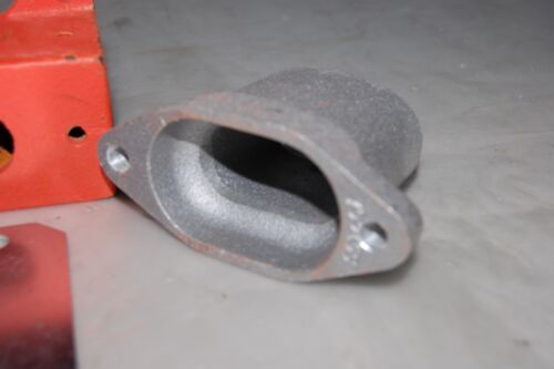 Cooper Crouse Hinds X8381-1 Flange Receptacle W/base