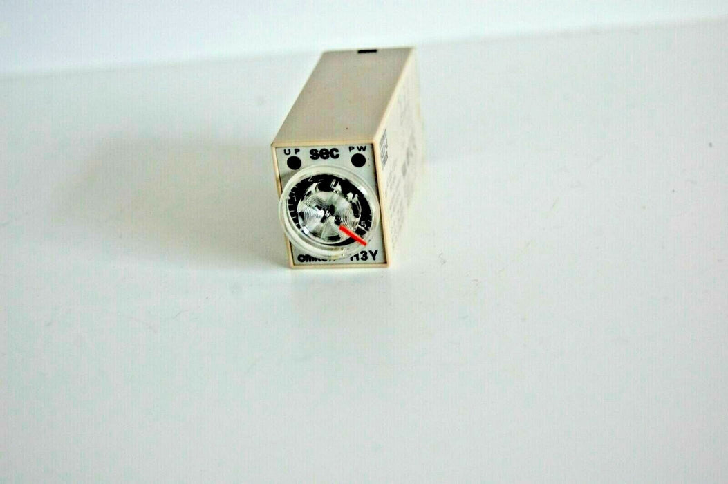 Omron H3Y-2 Timer