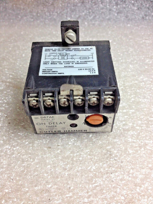 Cutler-Hammer D87AE 120 V 0.3-30 Sec Delay-On Time Delay Relay