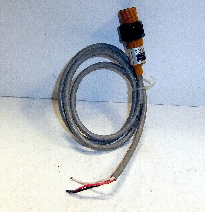 Omron Photoelectric Switch E3F-R2B4