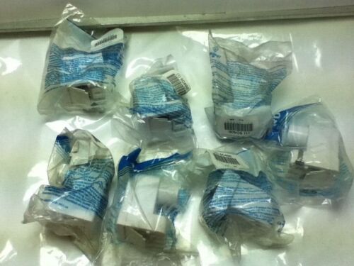 7 LEVITON 5C399 AND 5C400 LAMP HOLDERS