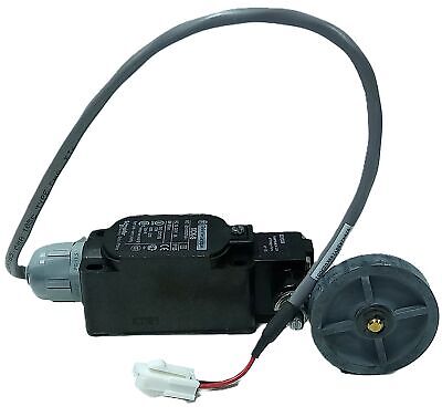 Telemecanique XCK-S 240 V AC 3 A Rotary Gear Limit Switch w/ Roller Actuator