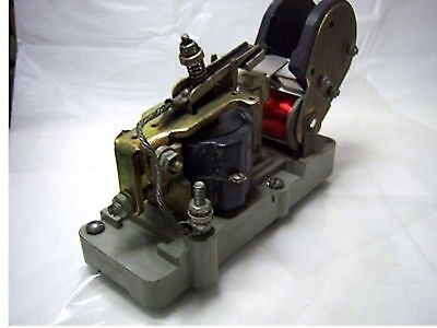 Cutler-Hammer DC Contactor Sz 1 6002H334B 600V 5A