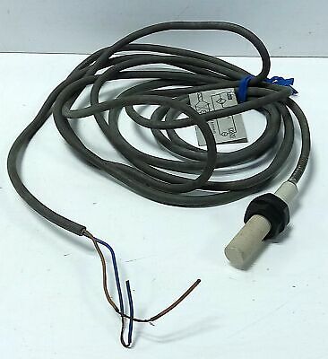 Omron E2F-X1R5Y1 24-240 V AC Shielded Inductive Proximity Sensor