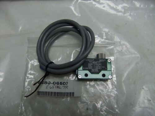 Cutler-Hammer Photoelectric FO Sensor E65FNL7R