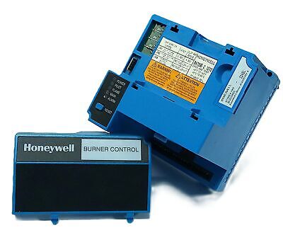 Honeywell RM7895C1012 120 V AC Burner Control Unit