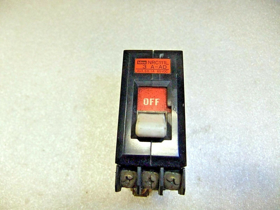 IDEC NRC111L 15A Circuit Breaker
