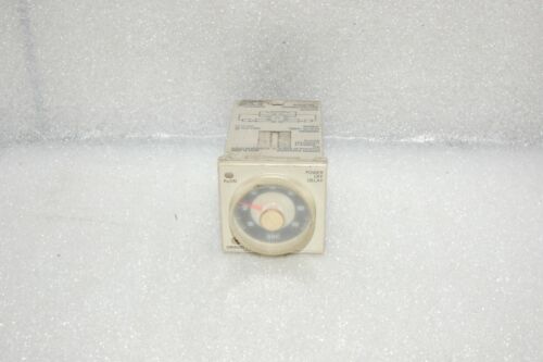 OMRON TIMER H3CR-H8L