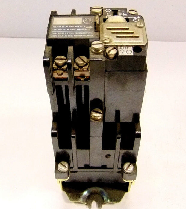 Allen-Bradley AC Relay with Pneumatic Timer 700-NPTA1