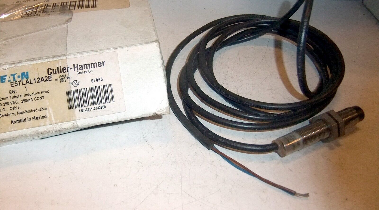 Eaton Cutler-Hammer E57LAL12A2E Inductive Proximity Switch