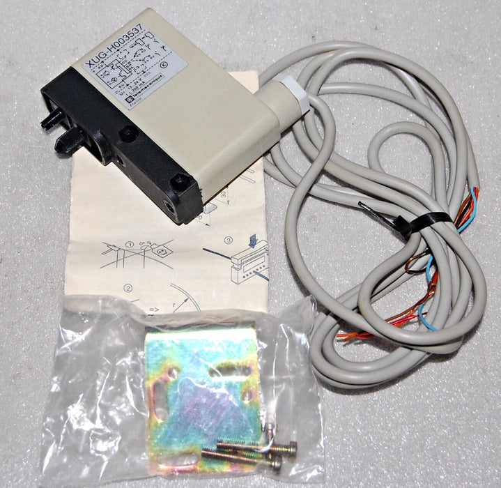 TELEMECANIQUE XUG-H003537 PHOTOELECTRIC DC AMPLIFIER