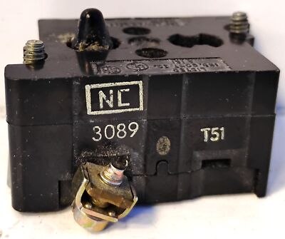 Cutler-Hammer 10250T51 600 V 6 A 1NC Contact Block for 10250 Pushbutton Switches