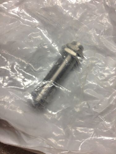 Allen-Bradley 871TM-D5NP18-N4 INDUCTIVE PROXIMITY SENSOR
