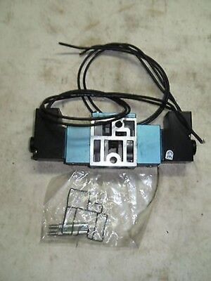 1 MAC ValvesS PILOT AIR VALVE