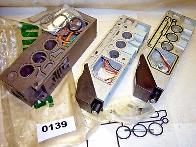 Lot of 3 Numatics Manifolds