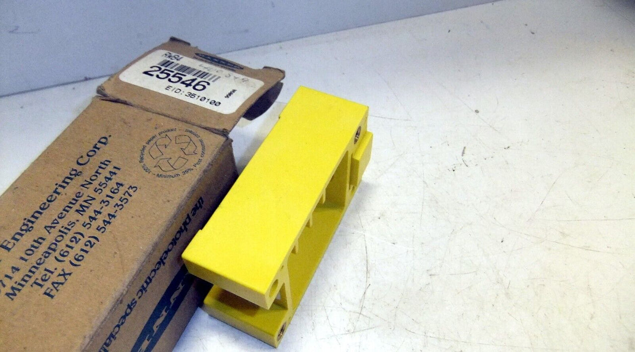 Banner Engineering Maxi-Beam Wiring Base 25546 RWB4