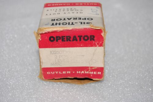 Cutler-Hammer 10250T30U Oil Tight 2 Position Lever Selector