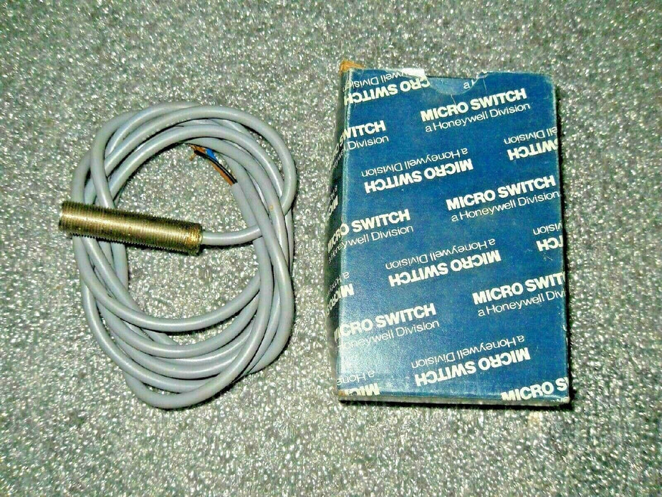 Honeywell MICRO SWITCH 922AA2XM-A9N-L Proximity Switch