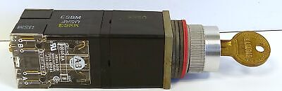 Allen-Bradley 800MR-J44B 300 V AC Selector Switch