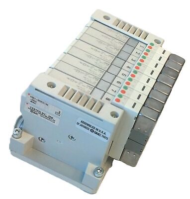 SMC VV5Q11-08C6FU0-NS-X50US Valve Manifold Base w/ VQ1201N-51 VQ1301N-51 Valves