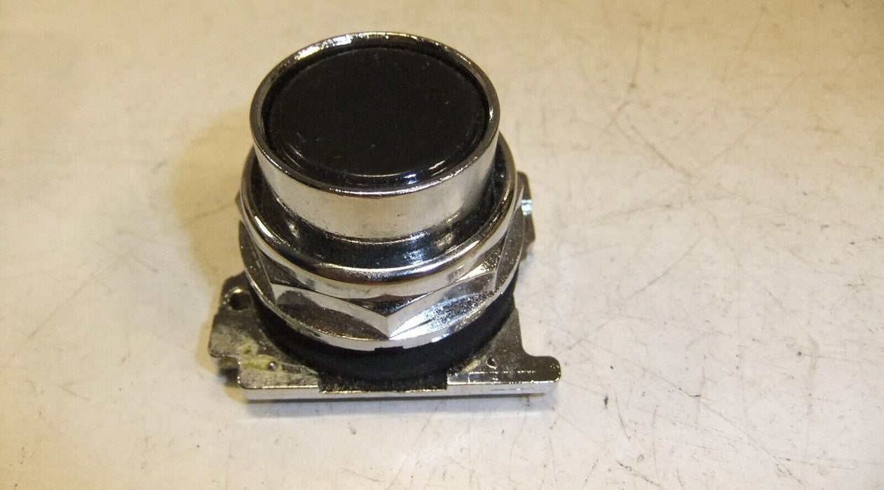 Cutler-Hammer 10250T101 Push Button Momentary Operator