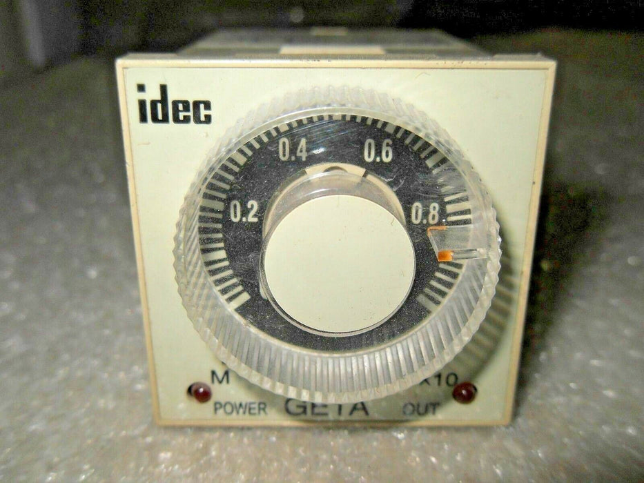 IDEC GE1A-C 110-120VAC Electronic Timer