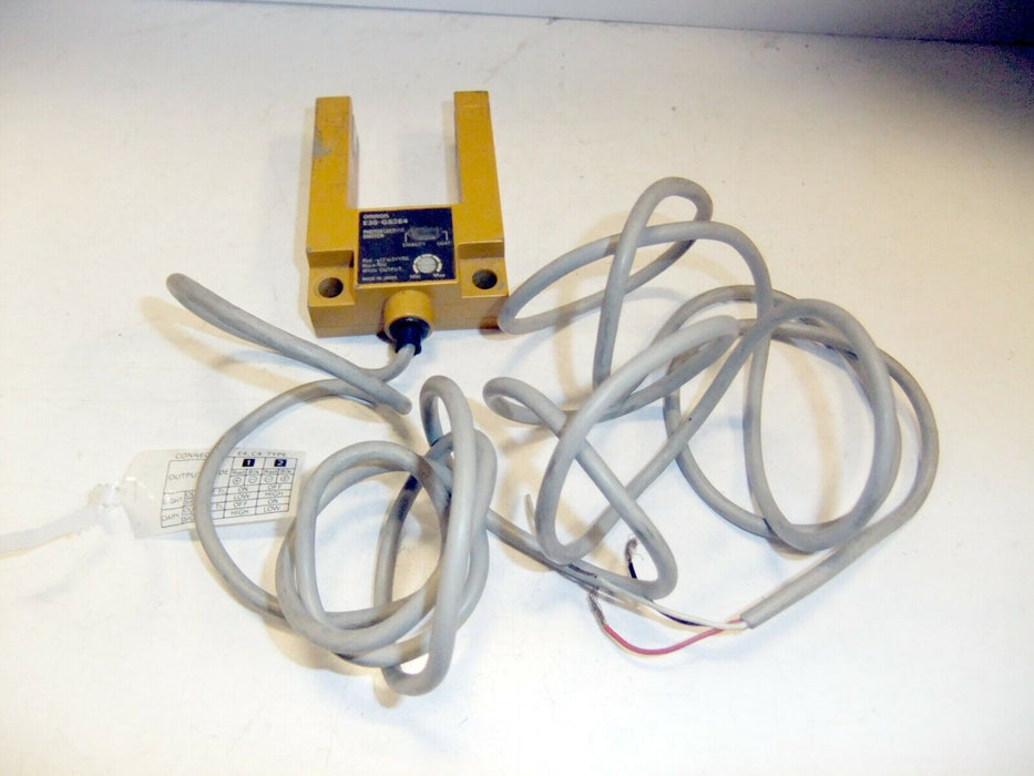 OMRON E3S-GS3E4 PHOTOELECTRIC SWITCH- NO BOX