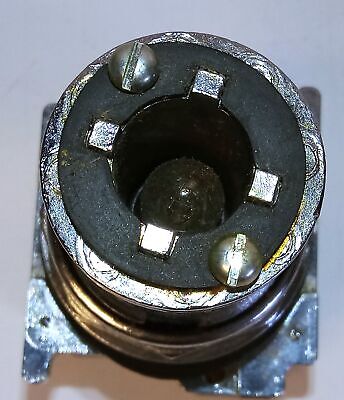 Cutler-Hammer 10250T6221 Illuminated Selector Switch No Knob
