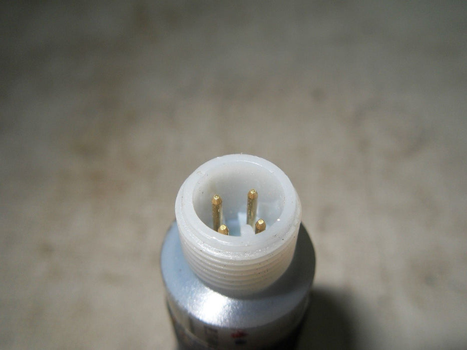 Cutler-Hammer E57LAL18T111SD Proximity Switch.