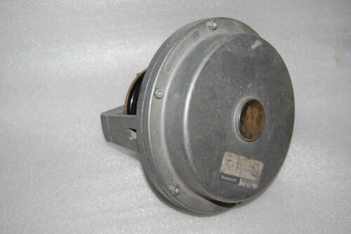 Honeywell MP853D 1107 3 PNEUMATIC ACTUATOR VALVE