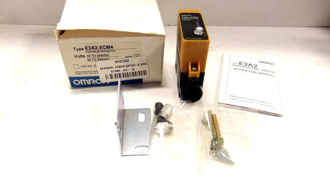 Omron Photoelectric Switch E3A2-XCM4