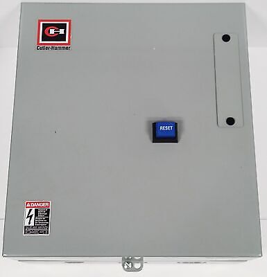 Cutler-Hammer ECN06A1CAA NEMA 1 3-Phase 440V-460V Reversing Starter in Enclosure