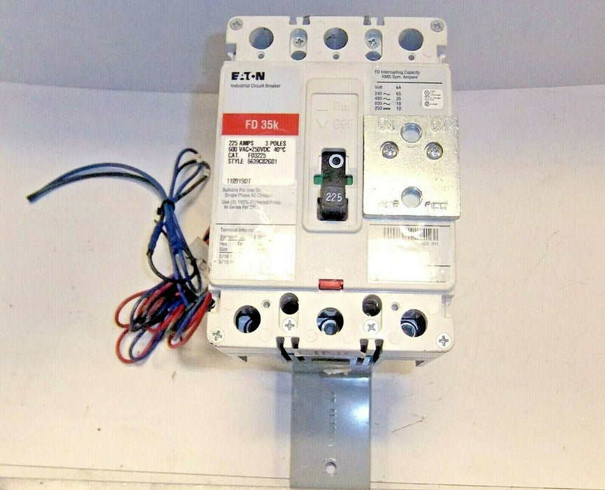 Eaton Cutler-Hammer Circuit Breaker FD3225 with Auxiliary Switch A2X1LPK