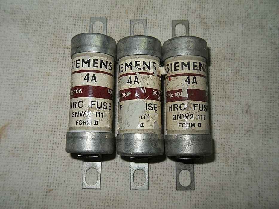 3 Siemens 3NW2 111 4A 600V Fuses